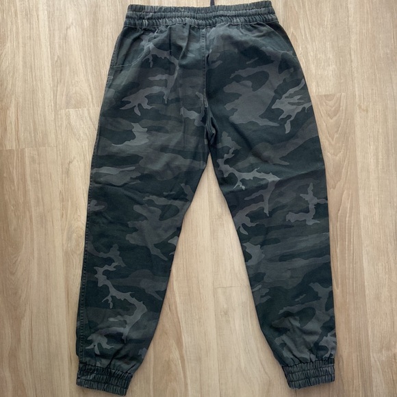 TNA Joggers - Picture 5 of 5